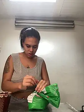 AlondraDiossa03 online show from February 1, 2026, 3:32 pm