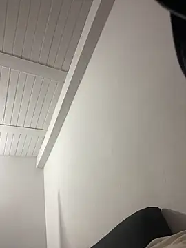 AlondraDiossa03 online show from February 14, 2026, 8:27 pm