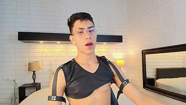 AlanNaughty online show from January 7, 2025, 9:46 pm