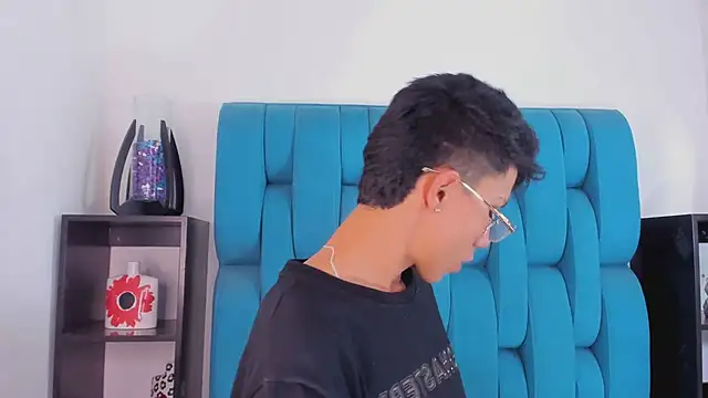 AlanNaughty online show from January 10, 2025, 8:26 pm