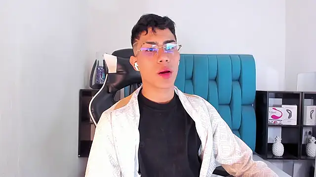 AlanNaughty online show from February 20, 2025, 9:20 pm