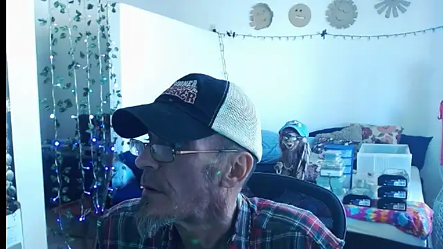 mycock2474u online show from March 1, 2025, 9:59 pm