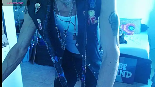 mycock2474u online show from March 21, 2025, 1:02 am