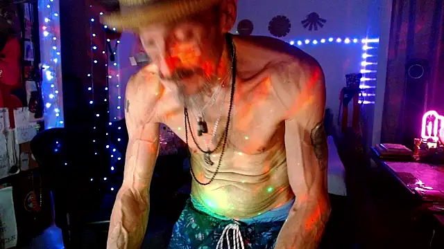 mycock2474u online show from September 18, 2025, 5:42 am