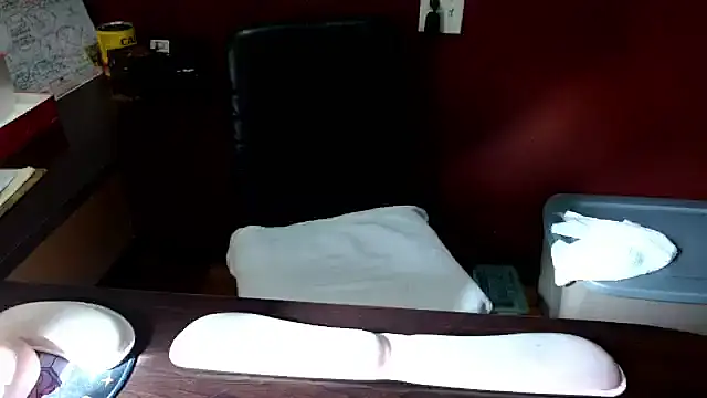 mycock2474u online show from October 31, 2025, 9:05 pm