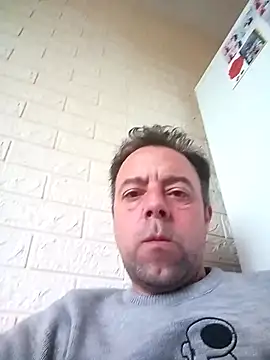 Snapshot of david_geam chatting on December 15, 2024, 6:29 am david geam online show from December 15, 2024, 6:29 am