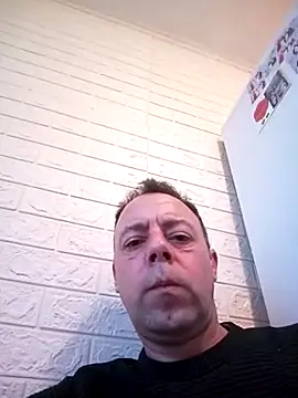 Snapshot of david_geam chatting on December 24, 2024, 6:33 am david geam online show from December 24, 2024, 6:33 am