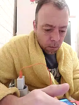 Snapshot of david_geam chatting on January 9, 2025, 4:08 am david geam online show from January 9, 2025, 4:08 am