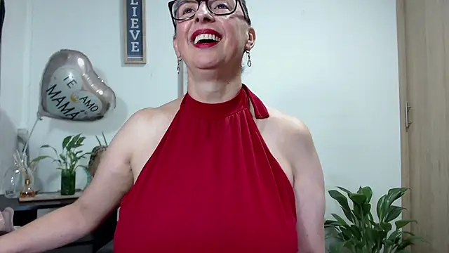 pattymaturex online show from April 7, 2026, 2:01 am