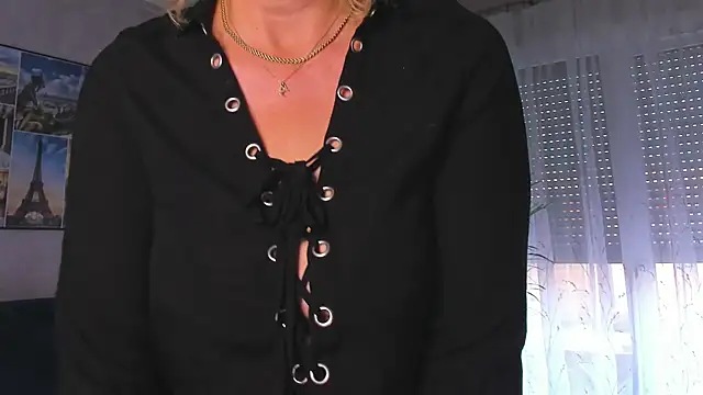 vanessa chat online show from November 4, 2025, 2:16 pm