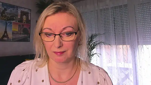 vanessa chat online show from February 11, 2026, 2:33 pm