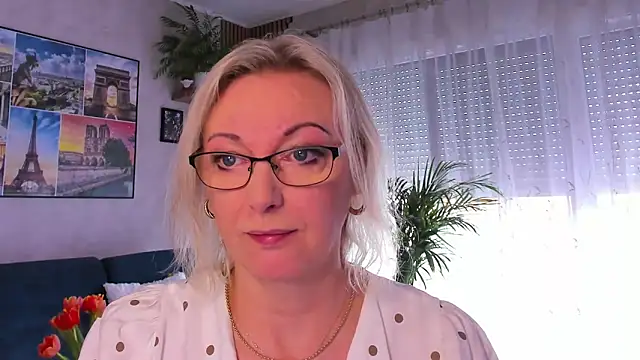 vanessa chat online show from May 12, 2026, 1:30 pm