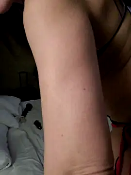 Snapshot of sativagata chatting on March 18, 2025, 11:41 am sativagata online show from March 18, 2025, 11:41 am