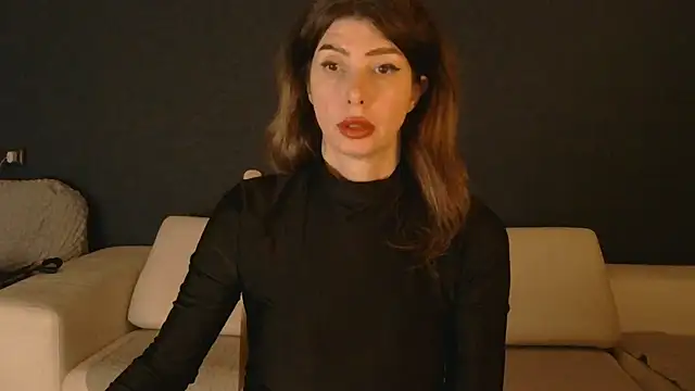 WhiteQueen888 online show from December 18, 2025, 9:54 pm