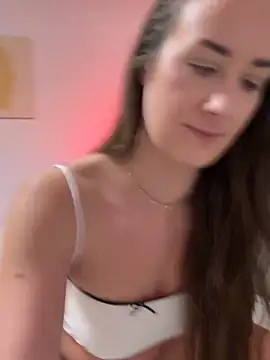 EllaMae online show from January 12, 2025, 7:21 pm