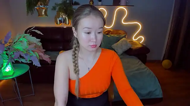 PollyOcean online show from January 5, 2025, 11:04 am