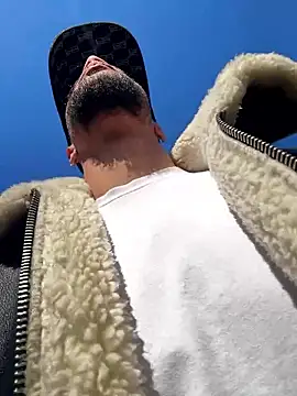 Lionayowe online show from March 2, 2026, 1:07 pm