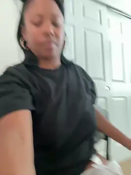 NaomiLust90 online show from April 2, 2026, 8:28 pm