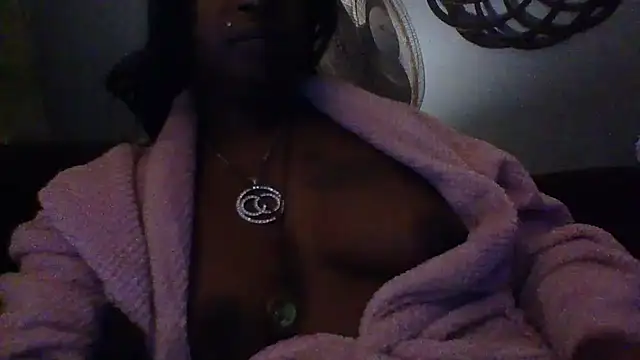 msdeedee online show from December 3, 2025, 11:36 pm