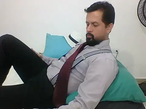 Snapshot of TRIISTAN_KING10 chatting on December 3, 2024, 8:06 pm TRIISTAN KING10 online show from December 3, 2024, 8:06 pm