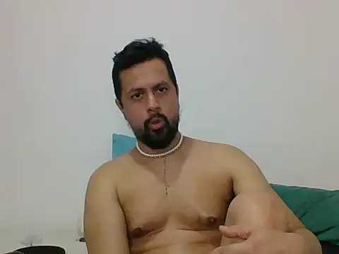 Snapshot of TRIISTAN_KING10 chatting on December 10, 2024, 10:58 pm TRIISTAN KING10 online show from December 10, 2024, 10:58 pm