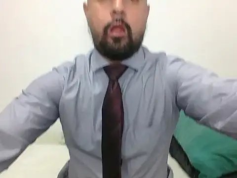 Snapshot of TRIISTAN_KING10 chatting on December 19, 2024, 7:51 pm TRIISTAN KING10 online show from December 19, 2024, 7:51 pm