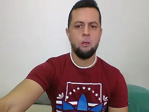 TRIISTAN KING10 online show from July 23, 2026, 3:43 pm