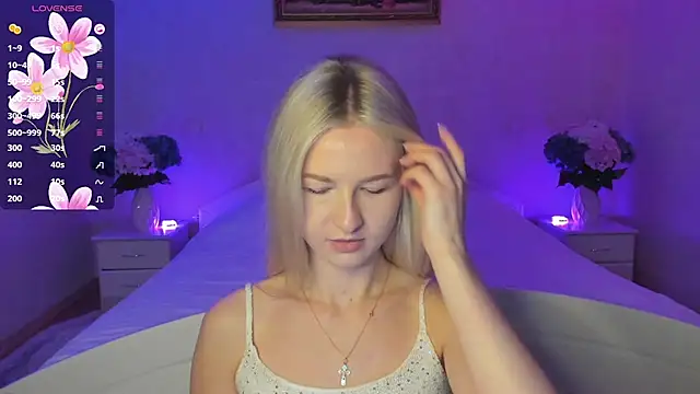 AnnaCarrera online show from October 29, 2025, 10:00 pm