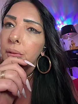 TiffanyRoxx online show from May 20, 2026, 10:05 pm