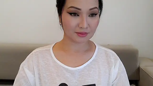 DanyMin online show from November 4, 2025, 7:29 am