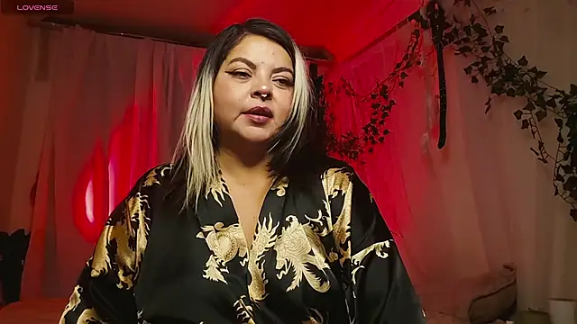 Snapshot of Satyn_doll chatting on December 28, 2024, 12:04 am Satyn doll online show from December 28, 2024, 12:04 am