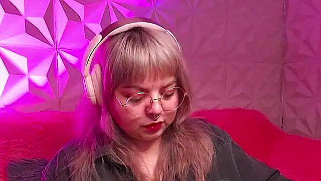 Snapshot of Satyn_doll chatting on November 27, 2025, 11:51 pm Satyn doll online show from November 27, 2025, 11:51 pm