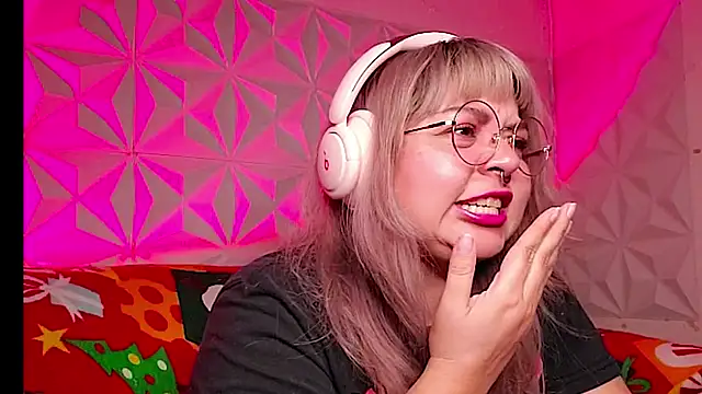 Satyn doll online show from December 16, 2025, 11:32 pm