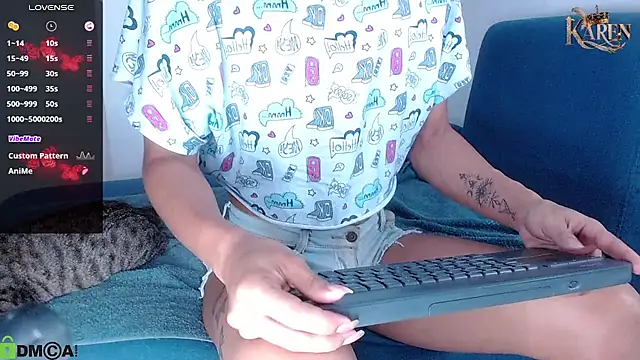 karen sofia  online show from March 26, 2026, 11:27 am