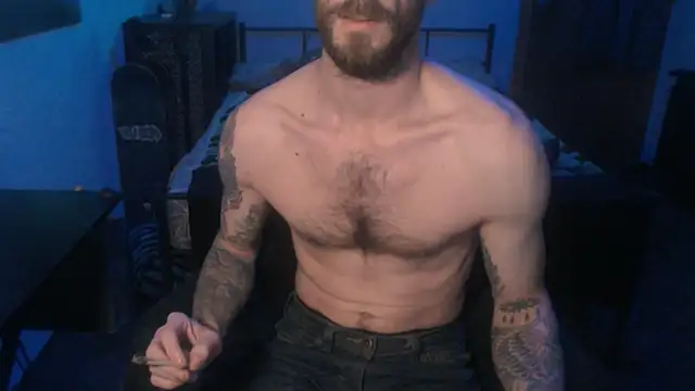 Snapshot of SexxxyLouis chatting on January 10, 2025, 10:50 am SexxxyLouis online show from January 10, 2025, 10:50 am