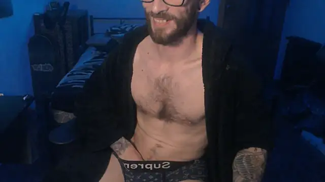 Snapshot of SexxxyLouis chatting on January 23, 2025, 8:56 pm SexxxyLouis online show from January 23, 2025, 8:56 pm