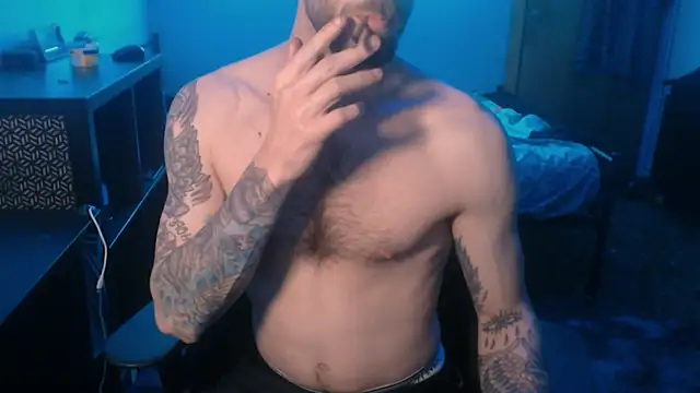 Snapshot of SexxxyLouis chatting on March 1, 2025, 8:42 pm SexxxyLouis online show from March 1, 2025, 8:42 pm
