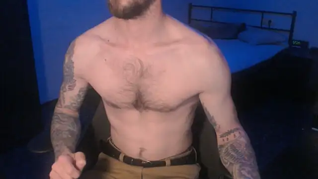 Snapshot of SexxxyLouis chatting on March 6, 2025, 1:24 pm SexxxyLouis online show from March 6, 2025, 1:24 pm
