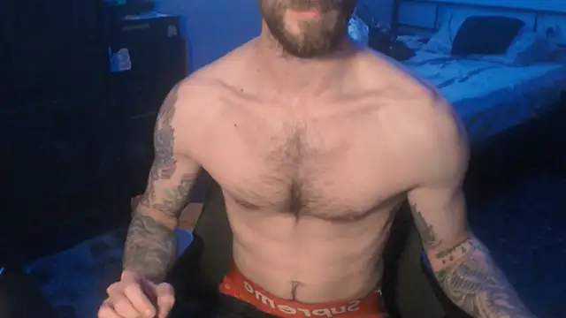 Snapshot of SexxxyLouis chatting on March 17, 2025, 8:40 pm SexxxyLouis online show from March 17, 2025, 8:40 pm