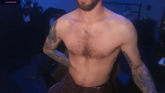 SexxxyLouis online show from October 24, 2025, 8:38 pm