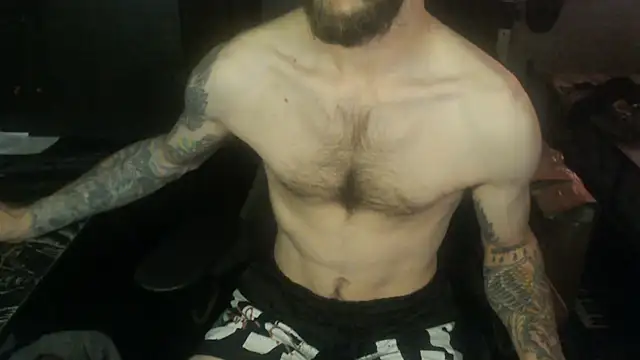 SexxxyLouis online show from May 19, 2026, 7:31 pm