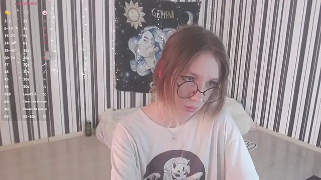  Hanna Moon  online show from September 13, 2025, 11:21 am
