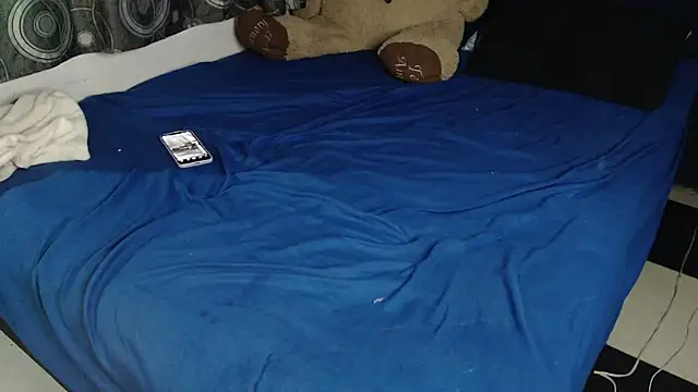 ANGELIQUE KLANE online show from April 18, 2026, 11:16 pm