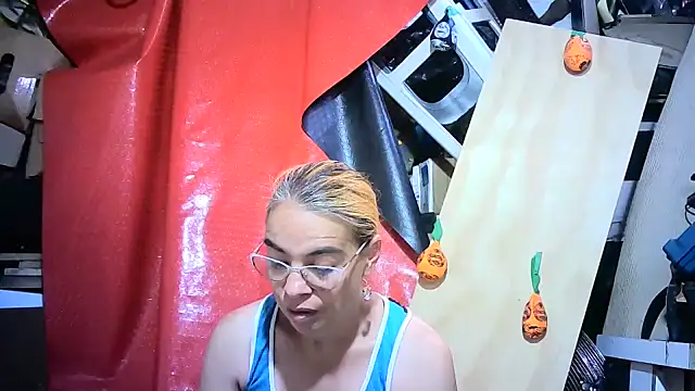 mari657 online show from October 27, 2025, 8:02 pm