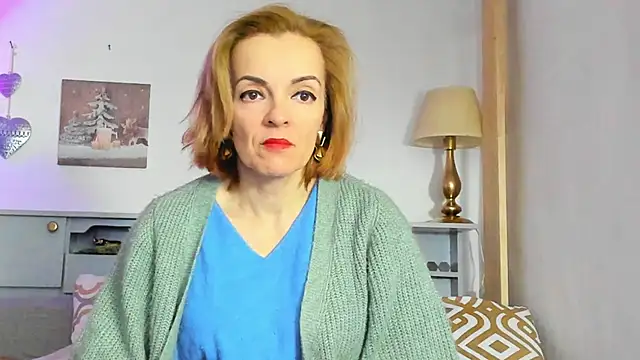 KateConner online show from February 11, 2025, 8:42 pm