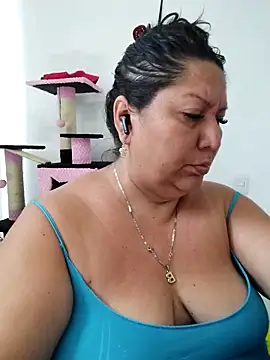 Brenda Berck  online show from February 26, 2025, 6:54 pm