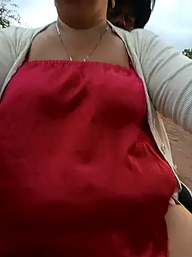 Brenda Berck  online show from January 5, 2026, 10:24 pm