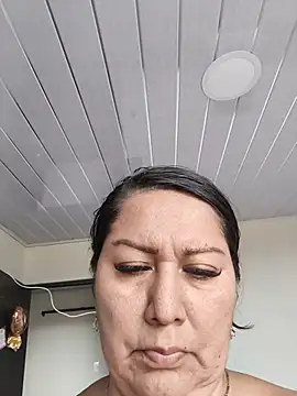 Brenda Berck  online show from May 18, 2026, 7:52 pm