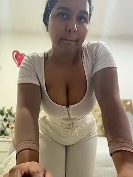 Fancyxlove online show from July 10, 2026, 12:19 pm