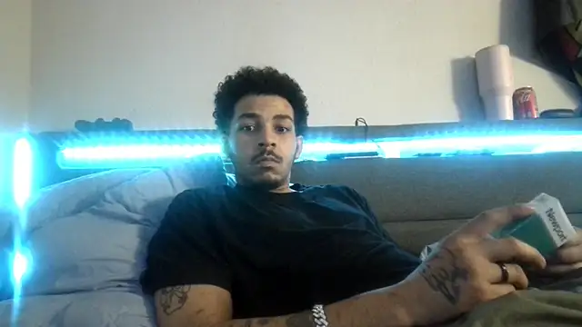 bigdickjojo69 online show from March 6, 2026, 4:20 am